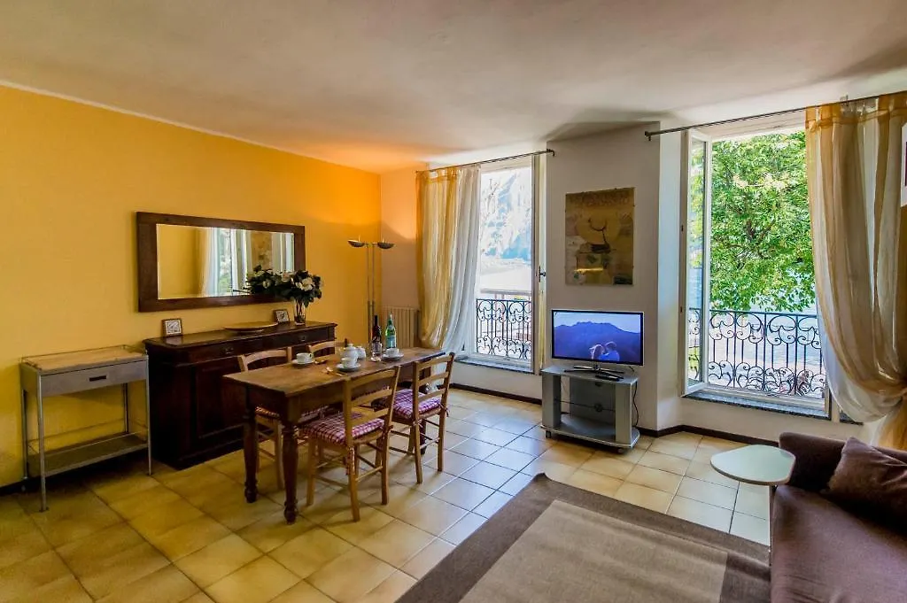 Appartement Le Residenze Del Conte Agudio à Malgrate